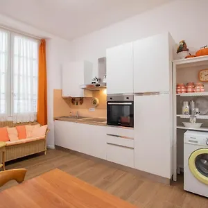 apt-orange-city-center.hotelitalianriviera.com/